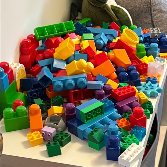 Colorful Building Blocks Set for Kids - Picture 3 of 5
